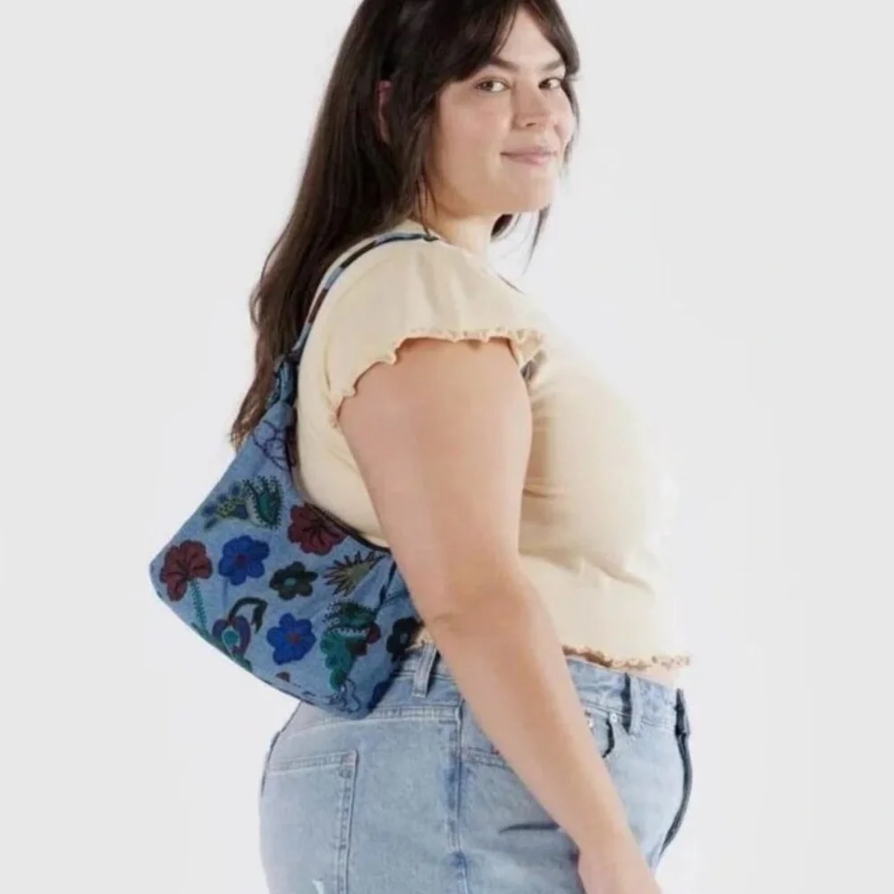 Baggu Mini Nylon Shoulder Bag - Picture 2 of 3